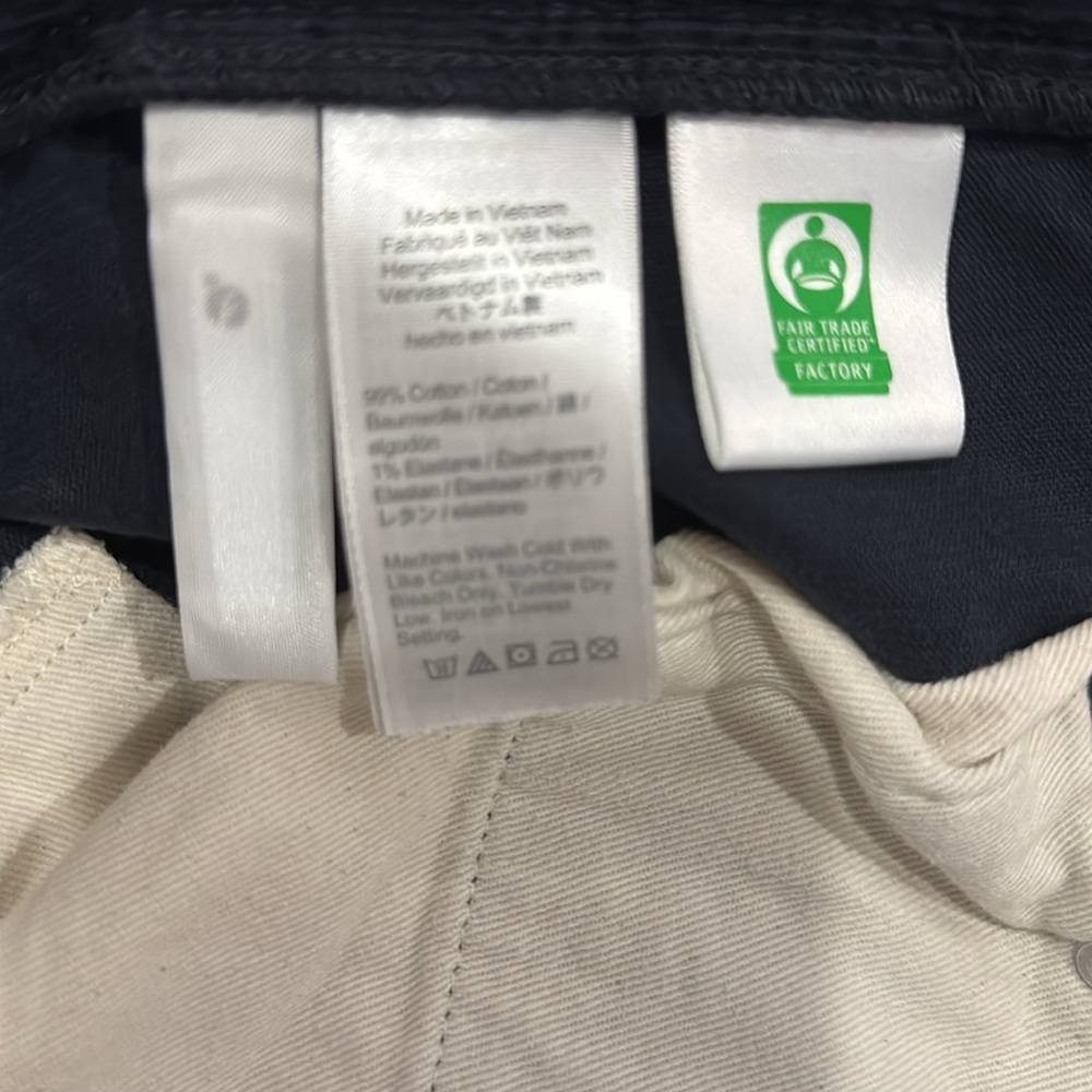 Men- J. Crew style 484 corduroy pants 31 / 32 - Picture 7 of 7